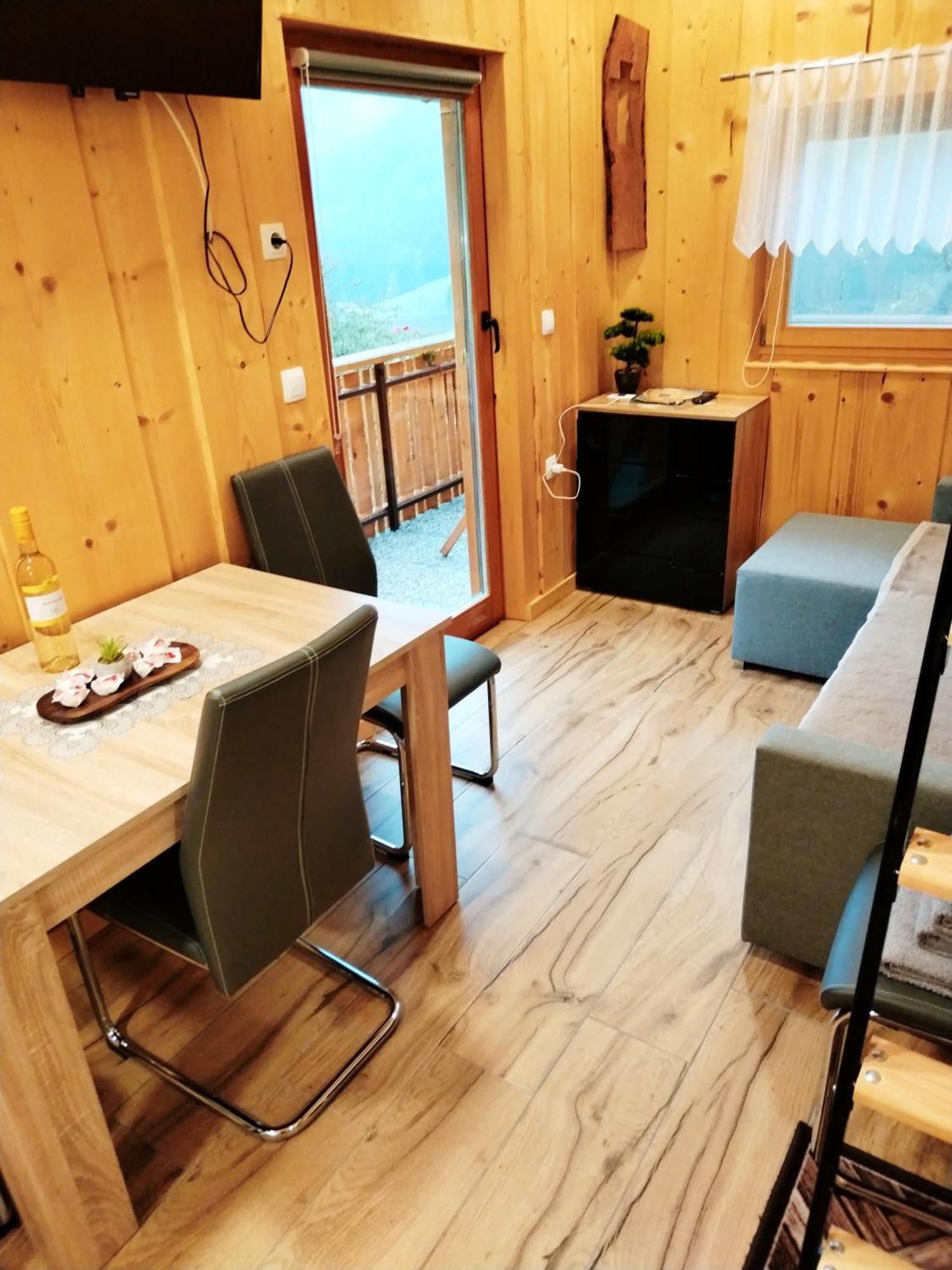 Pocitniska Hiska Lastovka Podvolovljek Zimmer foto