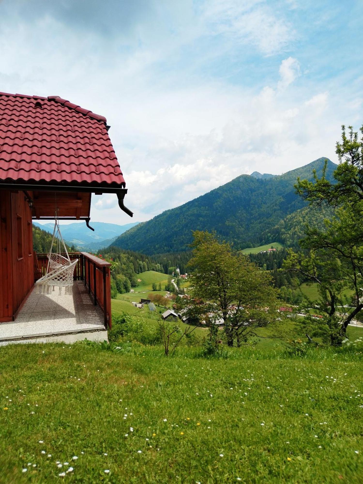 Pocitniska Hiska Lastovka Podvolovljek Exterior foto