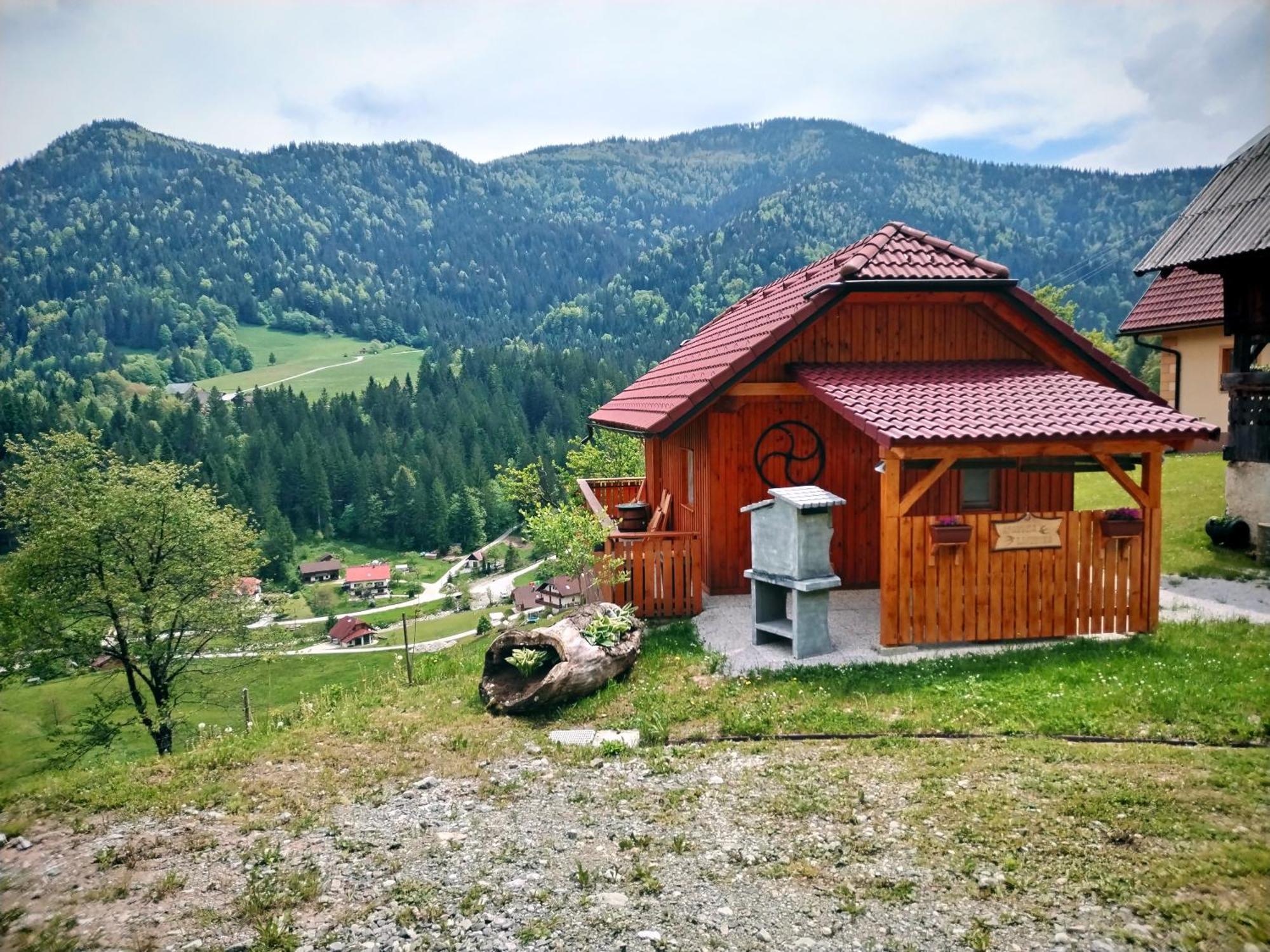 Pocitniska Hiska Lastovka Podvolovljek Exterior foto